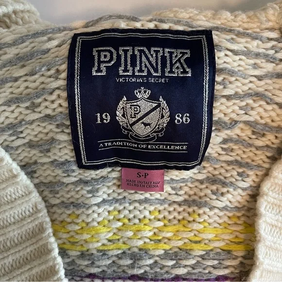 VS PINK peace, love and pink fair isle hoodie heavy knit cardigan sweater - Picture 3 of 14